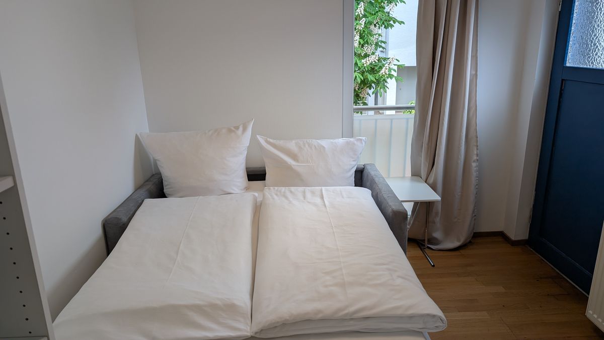 Schlafzimmer 2 mit Bett, 1,20 m breit